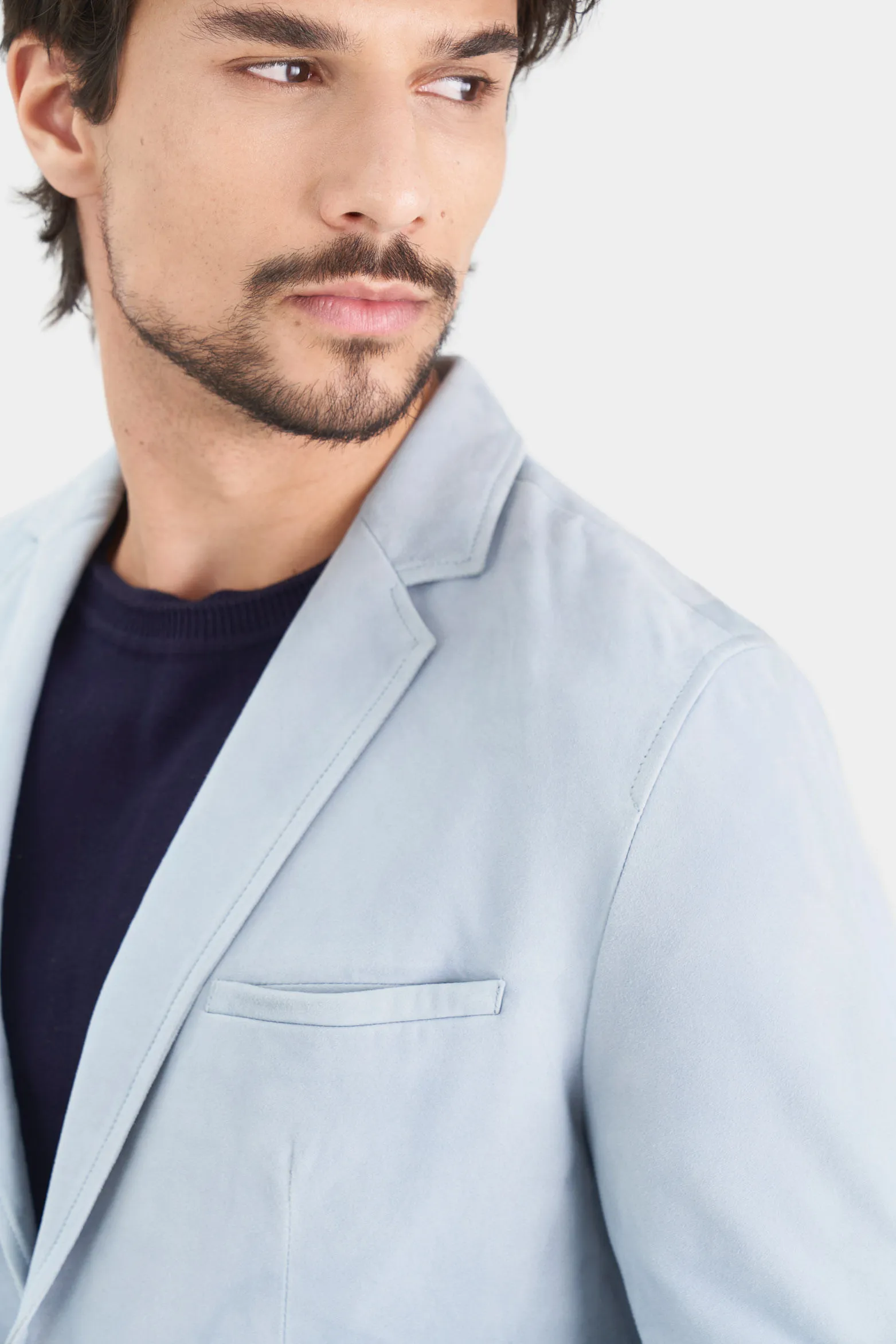 Blazer niger de gamuza para hombre fit semi ajustado