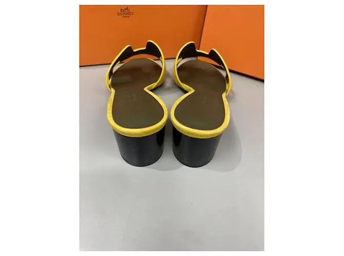 Hermès Sandalias Oasis de gamuza amarillo topacio talla 37,5. Verde oscuro 