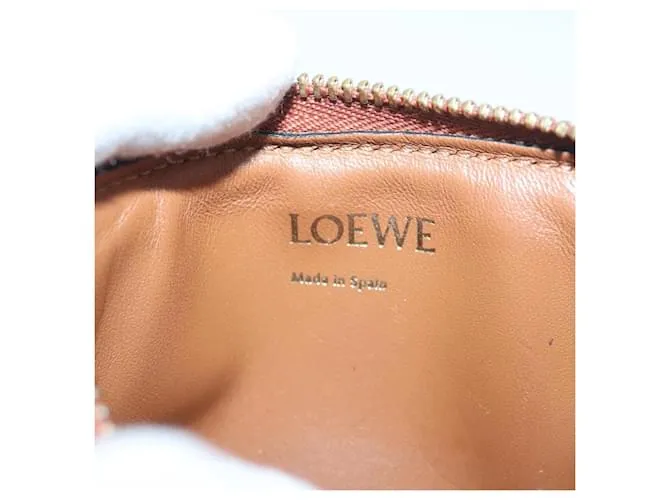 LOEWE Monedero Anagrama de cuero marrón Auth bs16272 Castaño 