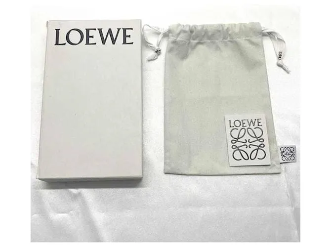 Repetir Loewe Negro 